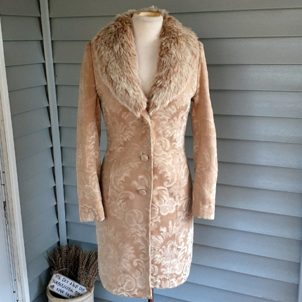 Vintage 2000s Brocade gold cream trench coat